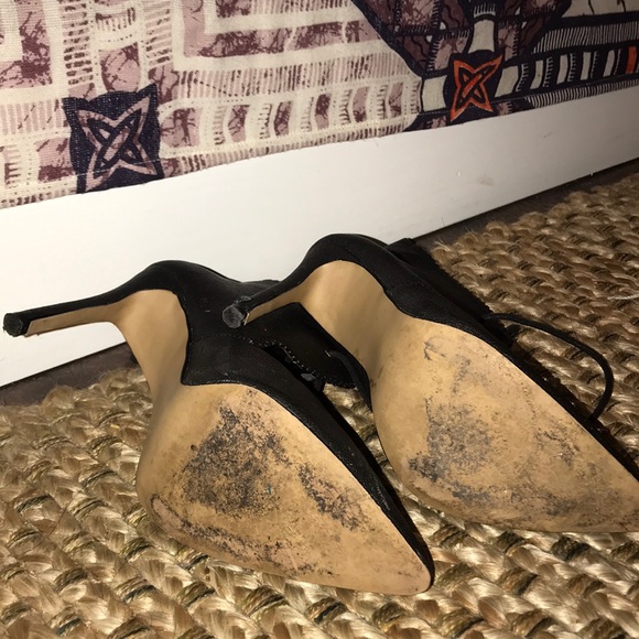 Betsey Johnson. Black leather pumps - Picture 5 of 5